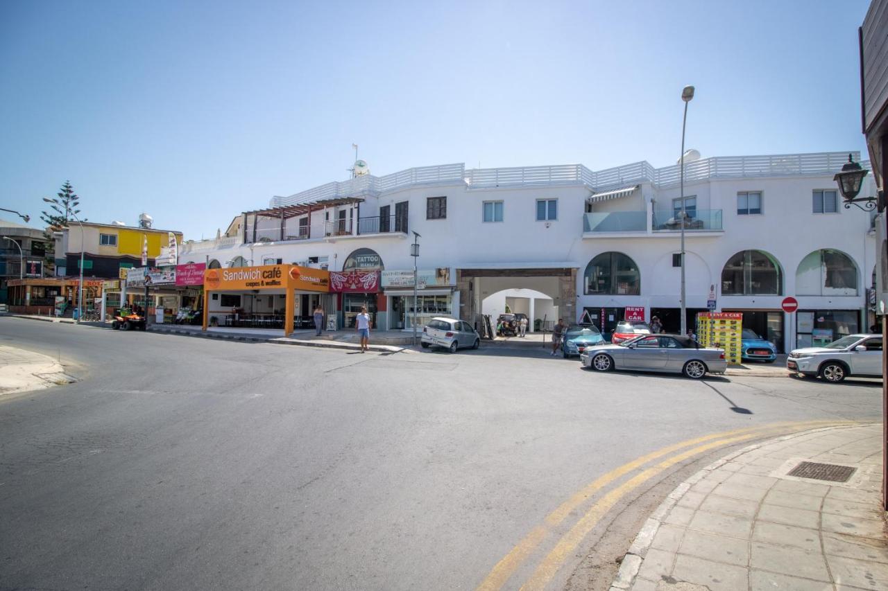 Light House - Seafront Cosy Studio With Library Paphos Buitenkant foto