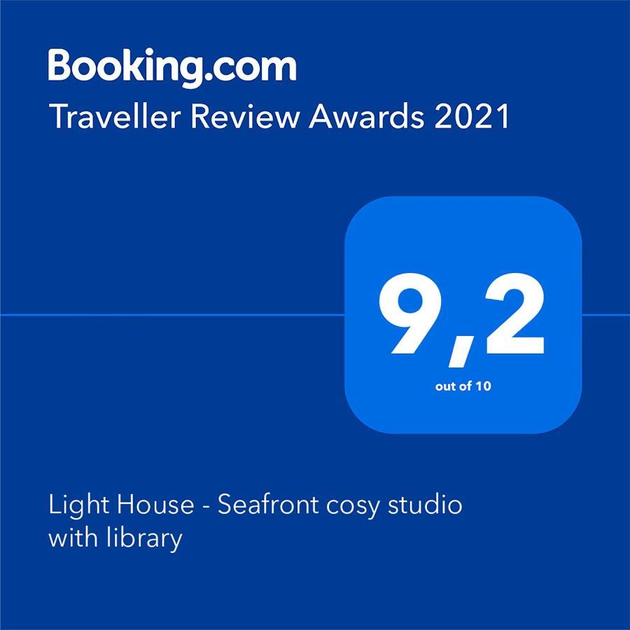 Light House - Seafront Cosy Studio With Library Paphos Buitenkant foto
